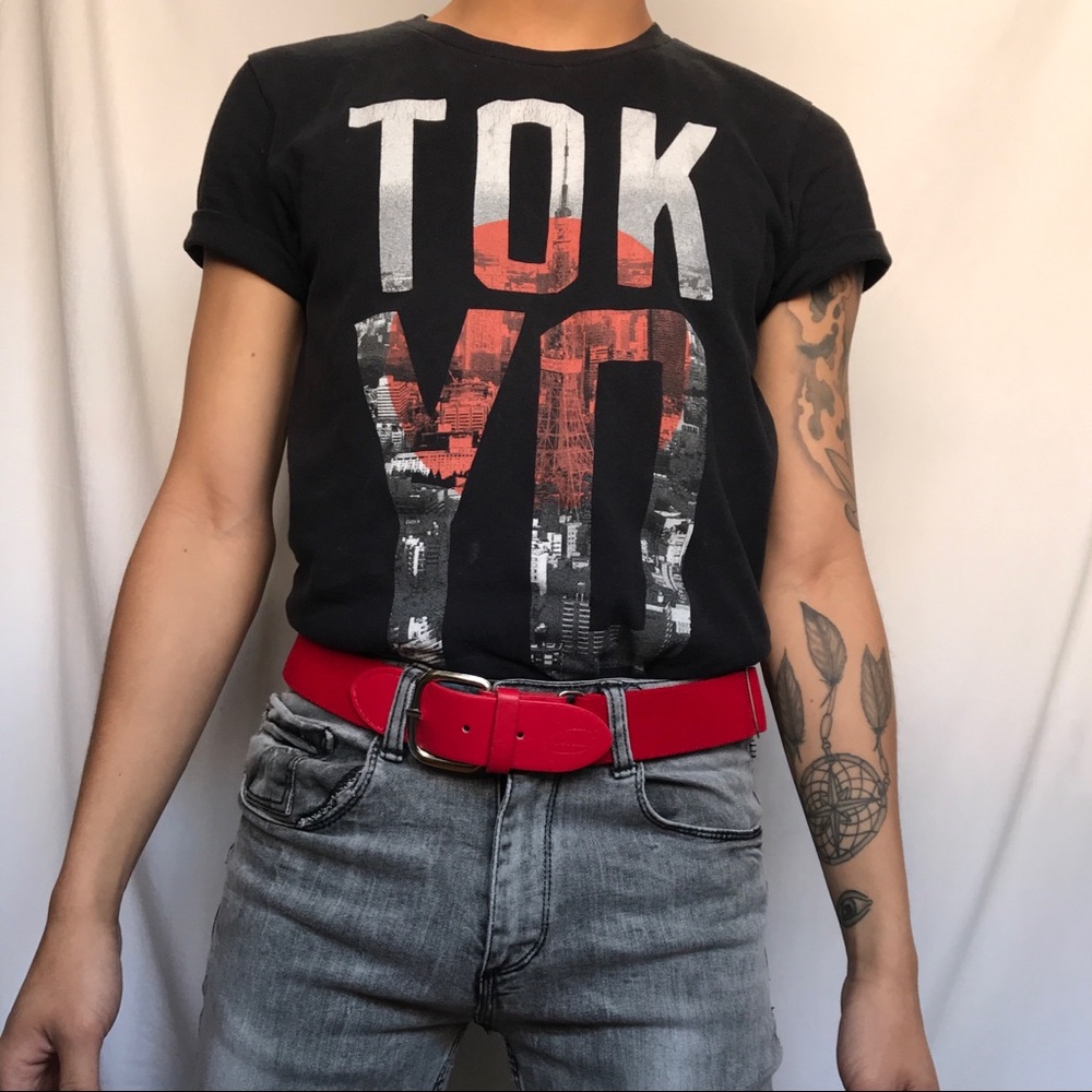 Aeropostale TOKYO Black Graphic T